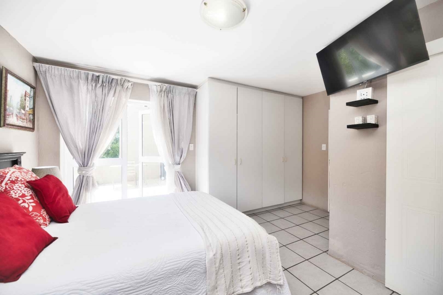 7 Bedroom Property for Sale in Hermanus Heights Western Cape